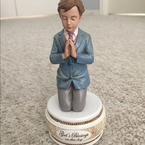 New Keepsake for Young.Boy’s First Communion